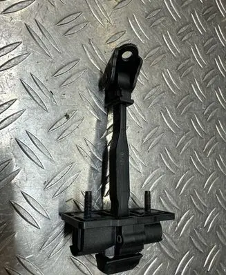Peugeot 208 II Rear door check strap stopper 