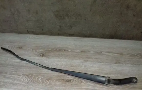 Volvo S60 Front wiper blade arm 8624246 8624269