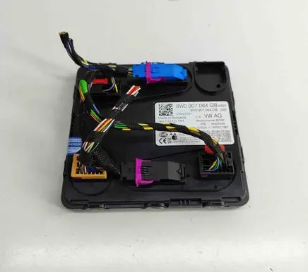 Audi A5 Central body control module 8W0907064DB 8W0907064GB