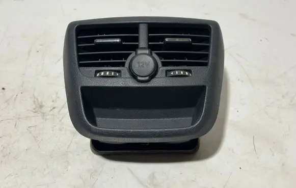Peugeot 508 Rear air vent grill 9688876277
