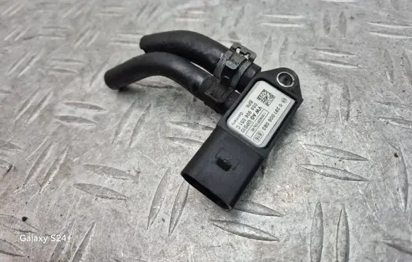 Skoda Octavia Mk2 (1Z) Air pressure sensor 059906051C 0281006083