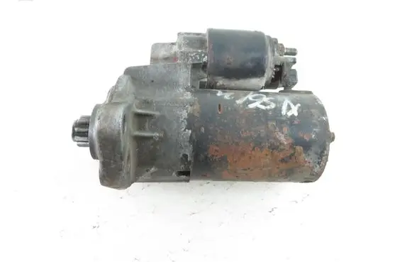 Volkswagen Golf IV Starter motor 0001121006