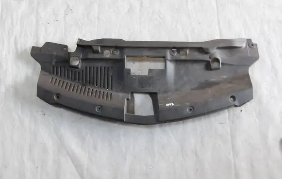 Opel Mokka X Engine bonnet/hood lock trim molding 94531738