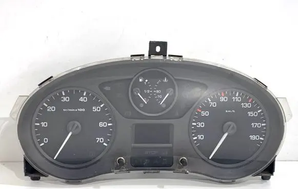 Peugeot Partner Speedometer (instrument cluster) 555001310104