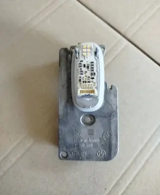 BMW 7 F01 F02 F03 F04 LED ballast control module 7339055