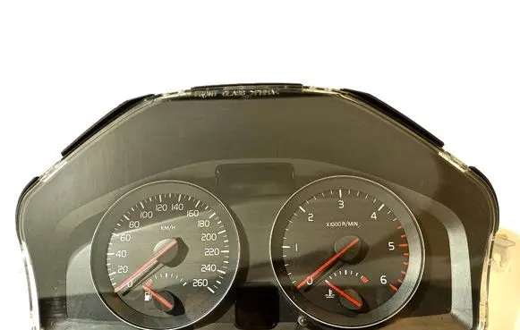 Volvo V50 Speedometer (instrument cluster) 31254776 36002433 69199420T