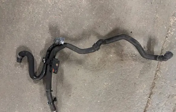 Mercedes-Benz GLA W156 Engine coolant pipe/hose A2468303196