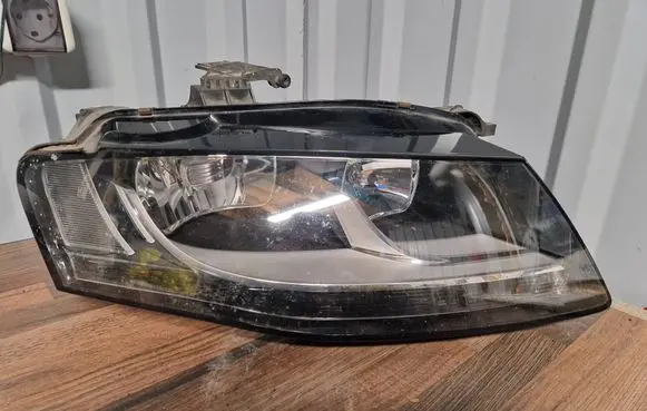 Audi A4 S4 B7 8E 8H Headlight/headlamp 8K0941030 1307022853 LE07A6163