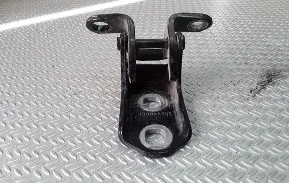 Saab 9-3 Ver2 Rear door lower hinge