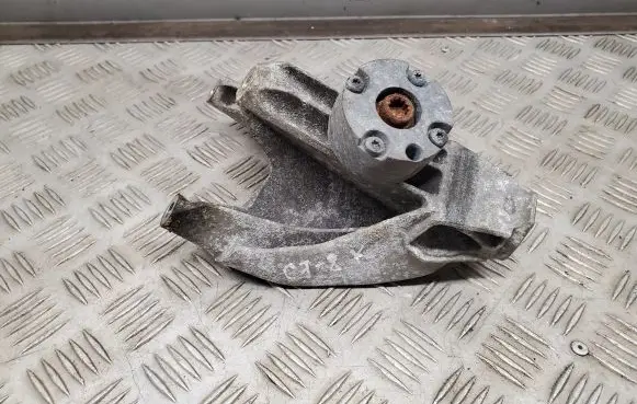 Audi A6 S6 C7 4G Engine mounting bracket 4G0199307M 4G0199307