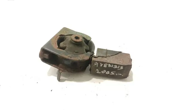 Toyota Avensis T250 Engine mount bracket