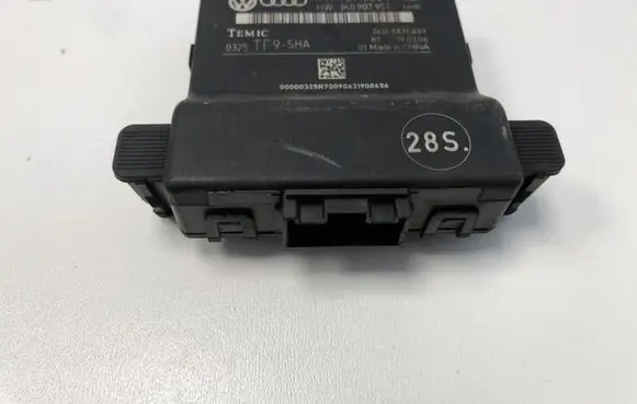 Volkswagen Touran I Other control units/modules 1K0907530F