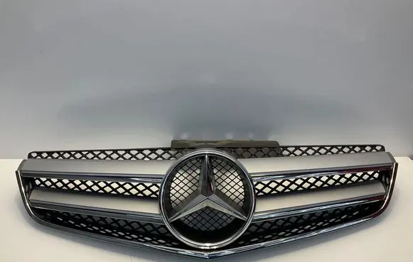 Mercedes-Benz E C207 W207 Front bumper upper radiator grill A2078880283 2078880283