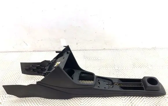 Volkswagen Polo V 6R Center console 