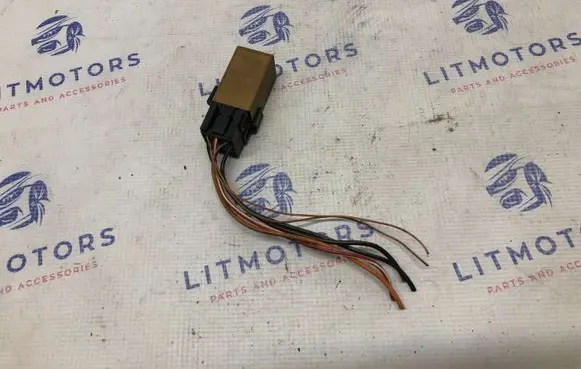 BMW 5 E39 Other relay 8384505