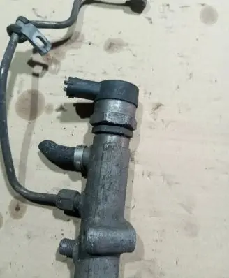 Volvo S80 Fuel main line pipe 30777554 024917 0445215023