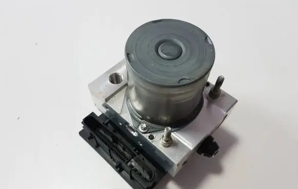 Land Rover Discovery 3 - LR3 ABS Pump 0265234074 0265950337