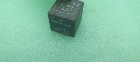 Mercedes-Benz GLC X253 C253 Other relay A0009822923
