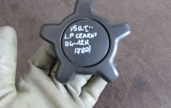 Volvo V50 Seat adjustment knob 08686047