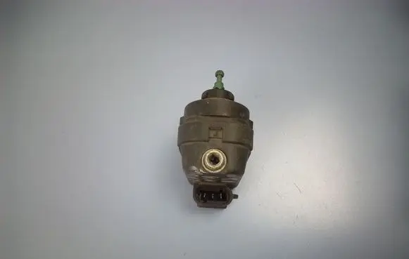 Renault Laguna II Headlight level adjustment motor R7700840141