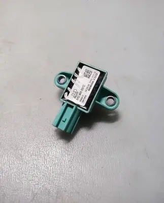 Audi A4 S4 B8 8K Airbag deployment crash/impact sensor 8K0955557C 5WK4380902