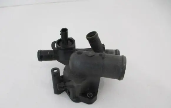 Renault Laguna II Thermostat housing 8200703139