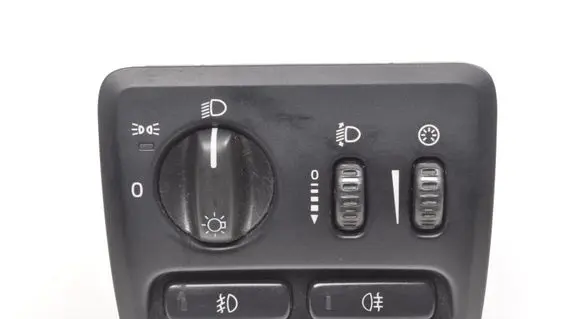 Volvo V70 Light switch 30739314