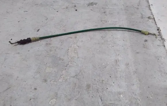 KIA Sorento Front door cable line 