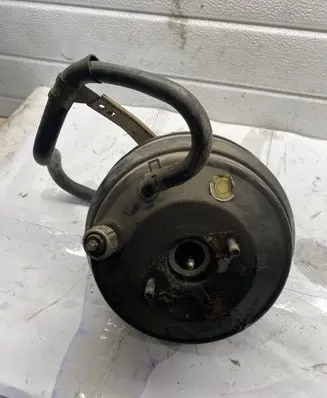Mitsubishi Pajero Brake booster 85203407