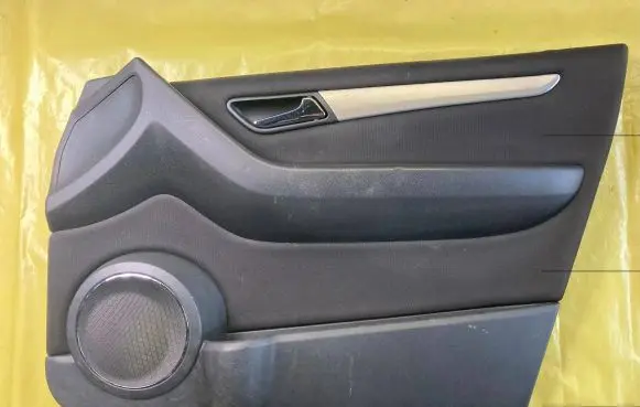 Mercedes-Benz B W245 Front door card panel trim A1697201670