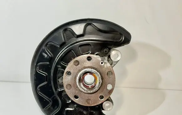 Volkswagen Tiguan Front wheel hub spindle knuckle 5Q0407258C