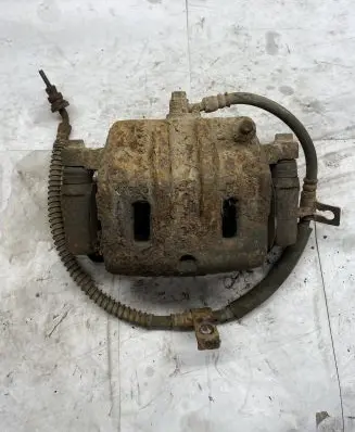 KIA Sorento Front brake caliper