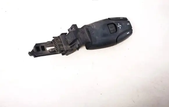 Multifunctional control switch/knob