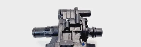 Ford Focus Thermostat housing 