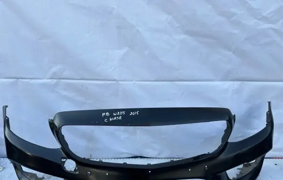 Mercedes-Benz C W205 Front bumper