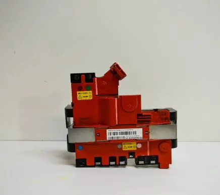 BMW X4 F26 Fuse box set 9343259