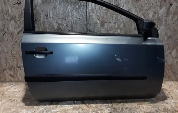 Door (2 Door Coupe)