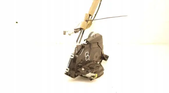 Honda CR-V Front door lock 