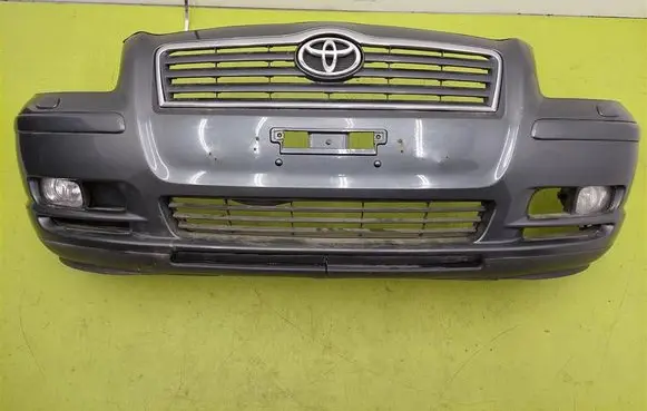 Toyota Avensis T250 Front bumper 