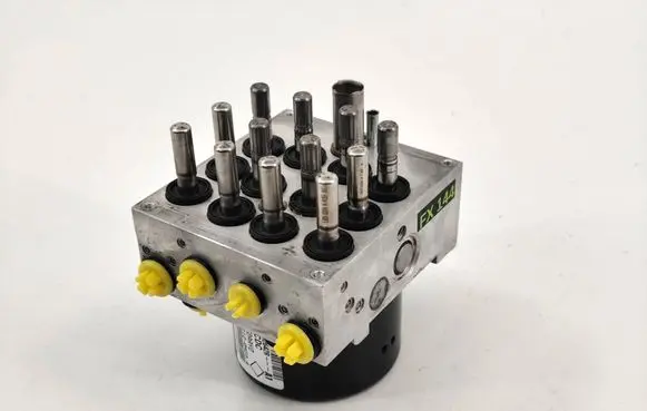 Renault Megane III ABS Pump 476602642R 10021204234