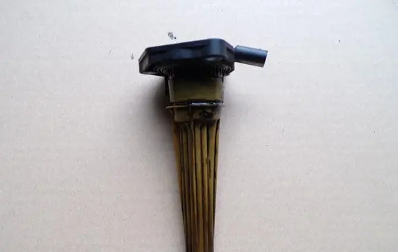 Audi A6 S6 C8 4K Oil level sensor 05L907660A