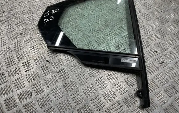 BMW 3 G20 G21 Rear vent window glass 7425084