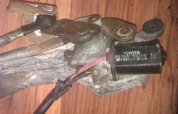 Lexus GS 300 400 430 Wiper motor 8515330290