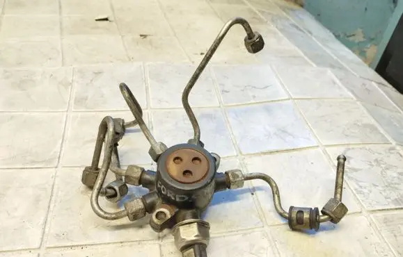 Ford S-MAX Fuel main line pipe 4M5Q9D280DB