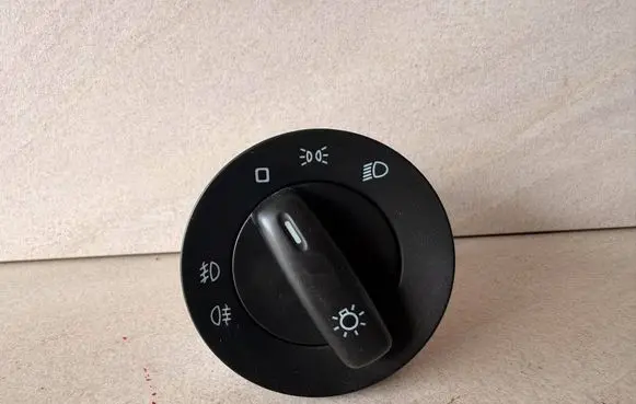 Skoda Yeti (5L) Light switch 5L0941431G