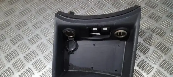 Hyundai Santa Fe Other interior part 846152B000 84615-2B000