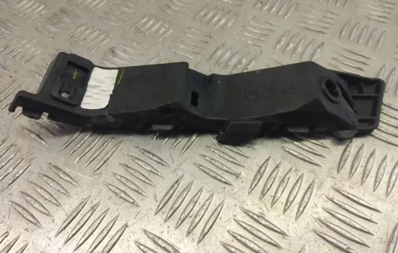 KIA Sportage Front bumper mounting bracket 86516F1000