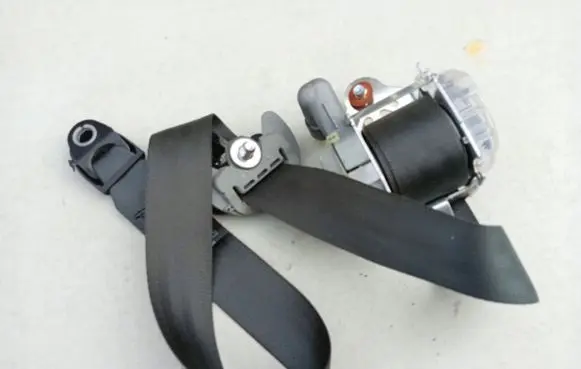 Hyundai Santa Fe Seat belt trim HYU49