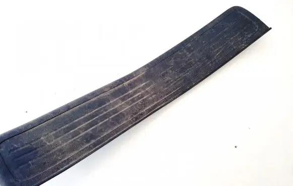 Honda CR-V Rear sill trim cover 84212swaa