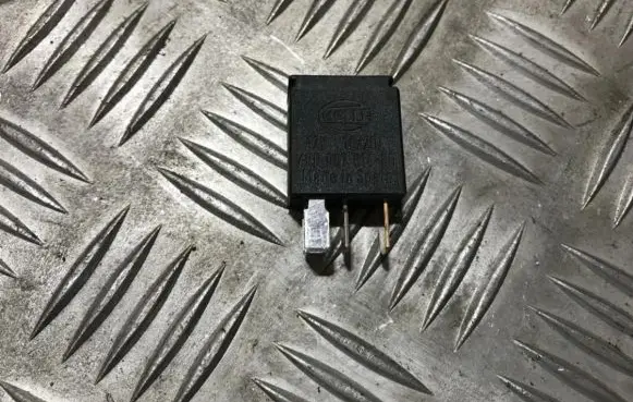 Volvo V70 Other relay 9441161 4rd00781400